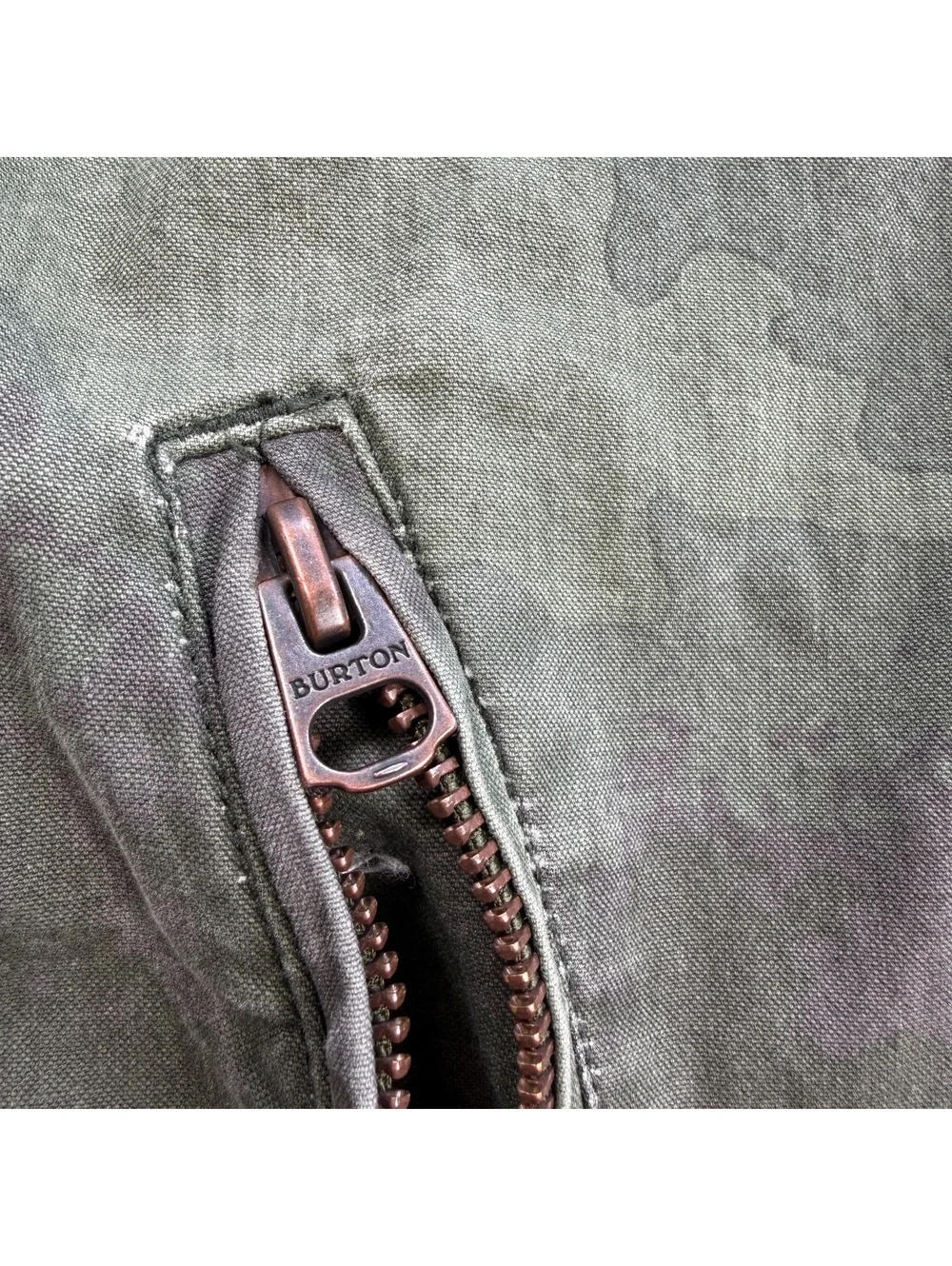 Vintage Burton Surfwear For Snowboarders & Friends Camo Hooded Anorak Jacket S